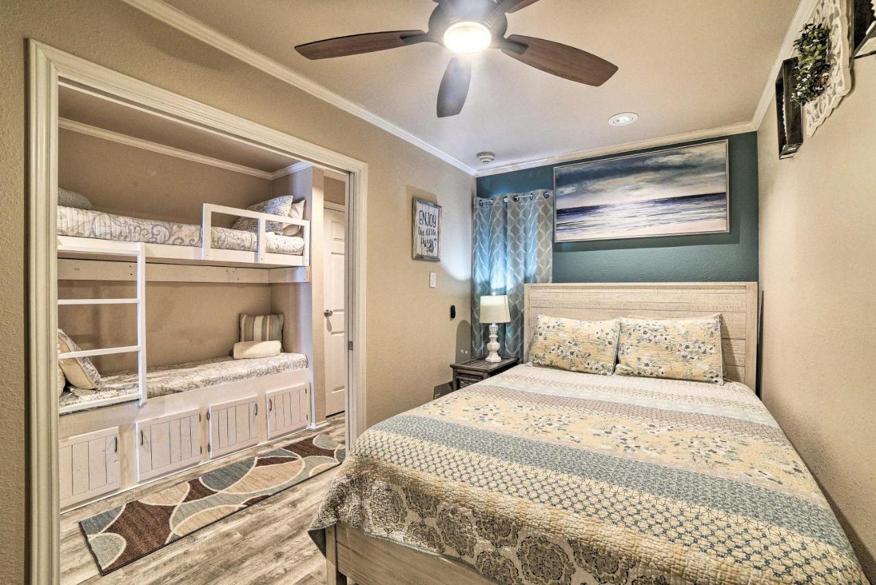 Updated Front Beach Condo With Resort Amenities! Corpus Christi Buitenkant foto